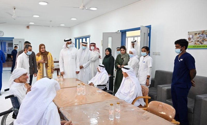 توفير أفضل الخدمات ووسائل الرعاية لكبار المواطنين.. وهذه التفاصيل