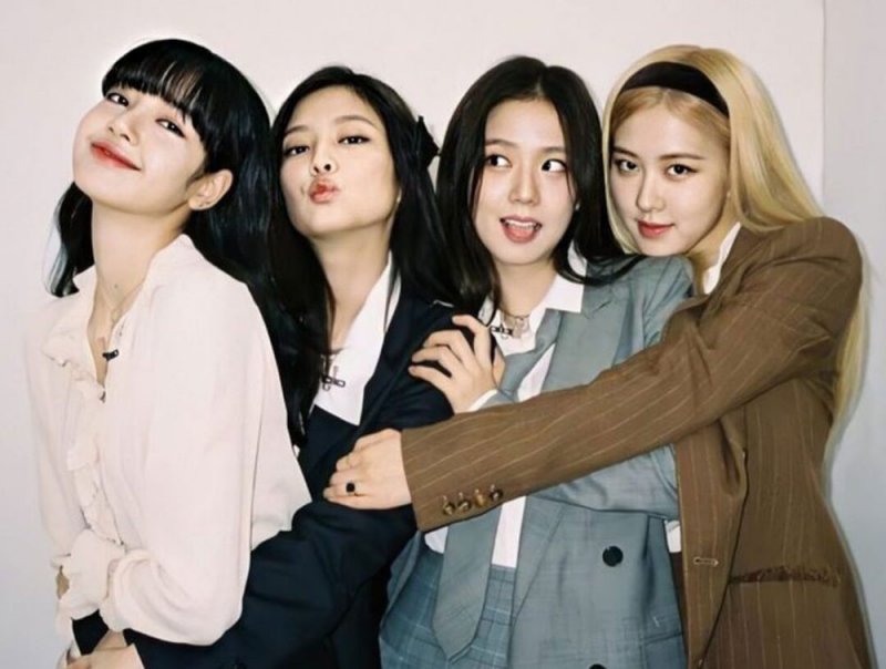 BLACKPINK في أول حفل موسيقي في ببجي موبايل