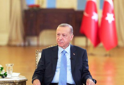 أردوغان يلمح لمحادثات “رفيعة المستوى” مع مصر