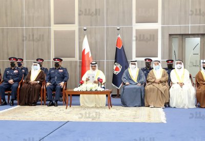 بالصور: وزير الداخلية يلتقي رؤساء المآتم 