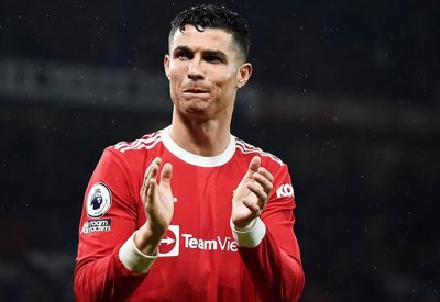 مانشستر يونايتد يتمسك بموقفه أمام إصرار رونالدو