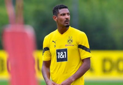 دورتموند يعلن غياب هالر شهرين بعد خضوعه لجراحة