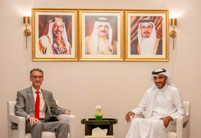 وزير شؤون مجلس الوزراء: مواصلة تنمية مسارات التعاون المشترك بين مملكة البحرين والولايات المتحدة الأمريكية