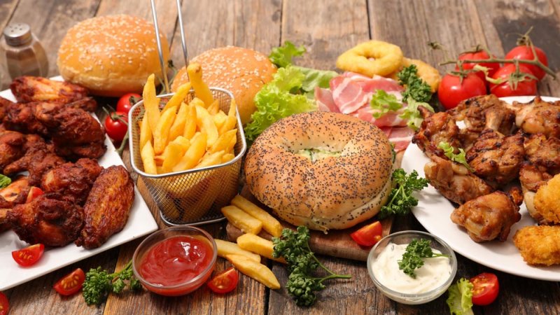 أطعمة تسبب الخرف.. أحذر منها!