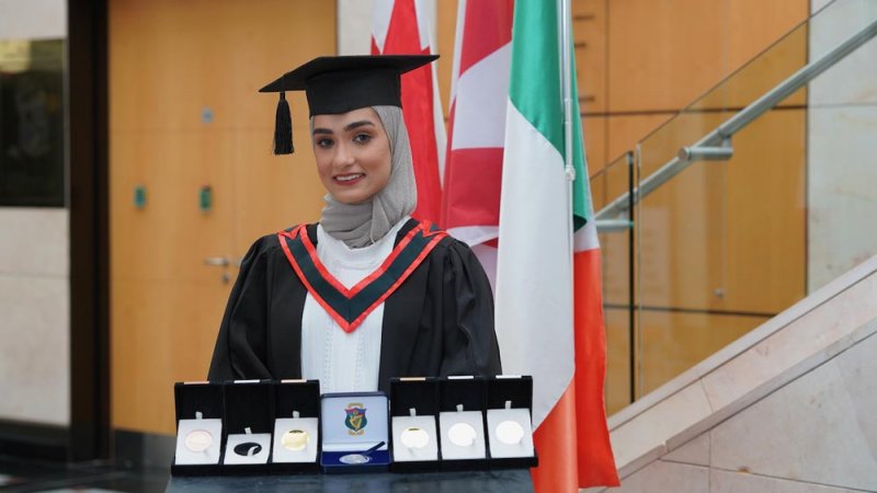 جامعة البحرين الطبية توفر تعليم عالي الجودة باتباعها هذه الطريقة.. تعرف عليها