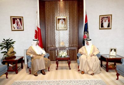 وزير الداخلية يستقبل السفير الكويتي ويبحث معه التعاون الأمني
