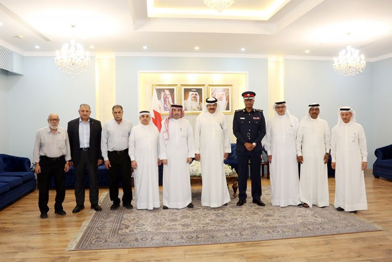 محافظ العاصمة يشيد بمضامين اجتماع وزير الداخلية برؤساء المآتم