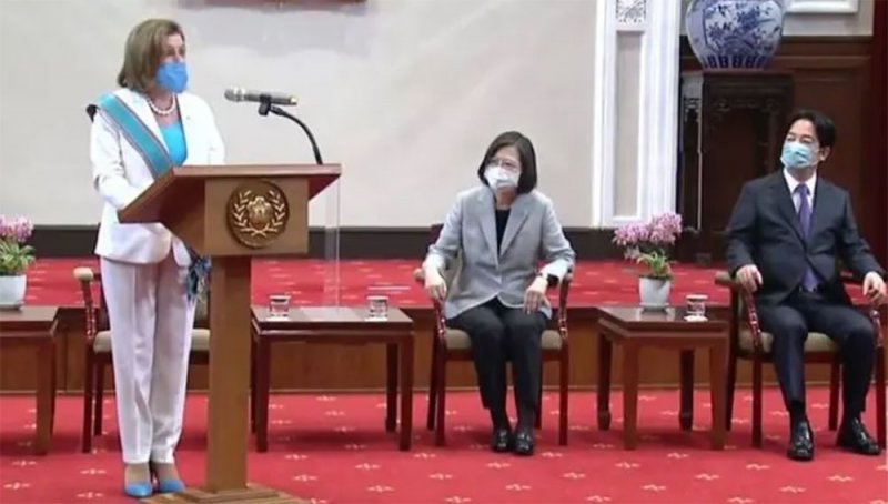 بيلوسي لرئيسة تايوان: علاقاتنا وطيدة وسنعمل على تعزيزها بشتى المجالات