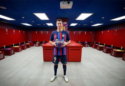 بالفيديو: ليفاندوفسكي يقترب من تحطيم رقم قياسي لبرشلونة