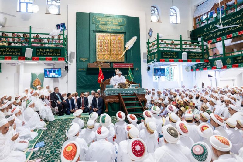 سفير مملكة البحرين لدى المملكة المتحدة يزور طائفة البهرة في لندن
