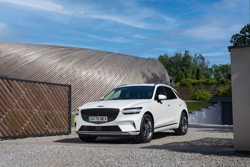 جينيسيس تكشف عن طراز GV70 Electrified الكهربائي 