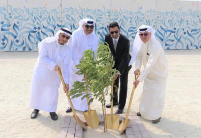 وزير شؤون البلديات يطلق مشروع التشجير في ديار المحرق