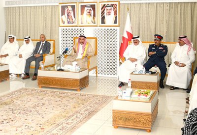 محافظ المحرق يشيد بمضامين كلمة معالي وزير الداخلية