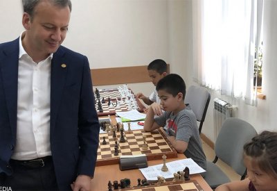 روسيا تحقق فوزا على أوكرانيا بميدان الشطرنج.. والكرملين يعلق