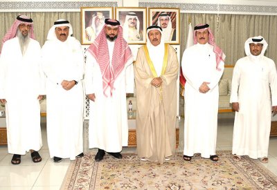 محافظ المحرق يستقبل جمعية المحرق الخيرية