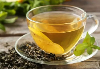 هذا ما يفعله شرب 5 أكواب من الشاي الأخضر يوميًا