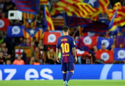 لابورتا يبدأ العمل.. ميسي يعود إلى برشلونة في 2023
