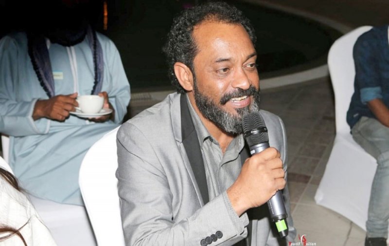 الرويعي يحاضر عن الارتجال والتقمص