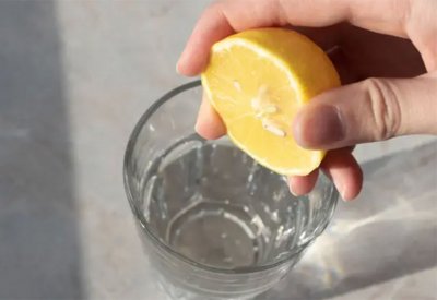 لإنقاص وزنك.. أضف هذه المكونات للماء الخاص بك