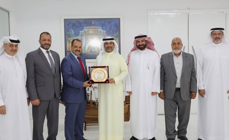 وزير النفط والبيئة يستقبل رئيس النقابة العامة للمرافق العامة المصري