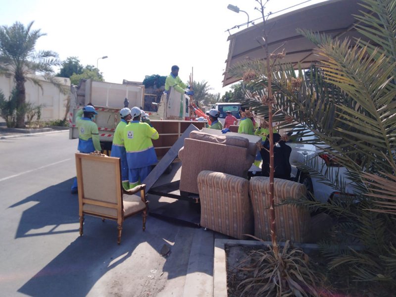 البلدية الجنوبية تزيل 160 طناً من الأثاث المستعمل بمبادرة "أتصل لأثاثك"
