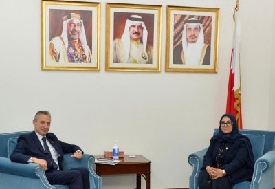 وزيرة الصحة تستعرض مع السفير الفرنسي أوجه التعاون الصحي