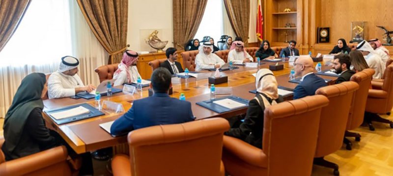 وزير النفط والبيئة يؤكد على دور برنامج رئيس مجلس الوزراء في تنمية الكوادر الحكومية