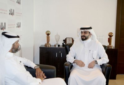 الشاعر والإعلامي يوسف لـ “البلاد”: معظم شباب البحرين لا يخلون من  المهارات وتنقصهم الفرصة