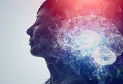 5 أسباب تجعل أصحاب الذكاء العالي يحبون العزلة الاجتماعية