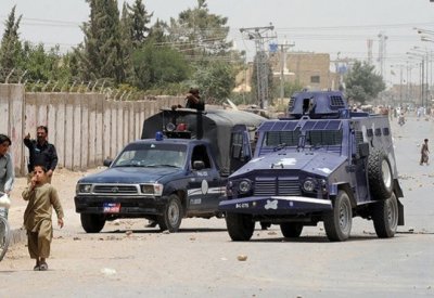 مصرع 5 أشخاص وإصابة 8 جراء انفجارين في شمال غربي باكستان