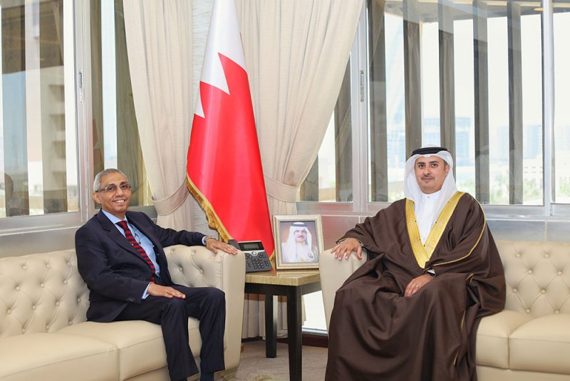 وزير العدل يستقبل السفير المصري لدى مملكة البحرين