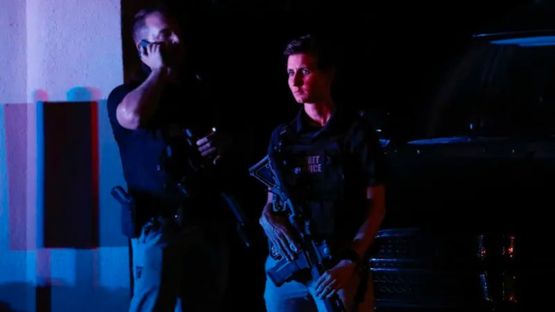 بعد مداهمة منزل ترمب.. تهديدات كبيرة تصل لعناصر FBI