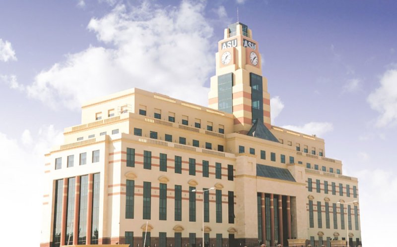 كلية الهندسة في "العلوم التطبيقية" تطرح برنامجين جديدين