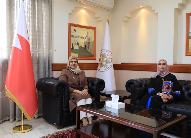 رئيسة جامعة البحرين تستقبل الوكيل المساعد للإستراتيجيات والأداء