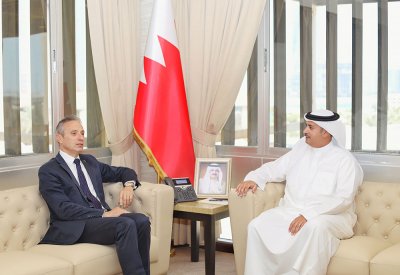 وزير العدل يستقبل السفير الفرنسي لدى مملكة البحرين 