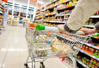 مؤشر ثقة المستهلك ببريطانيا ينخفض لأدنى معدلاته منذ 47 عامًا