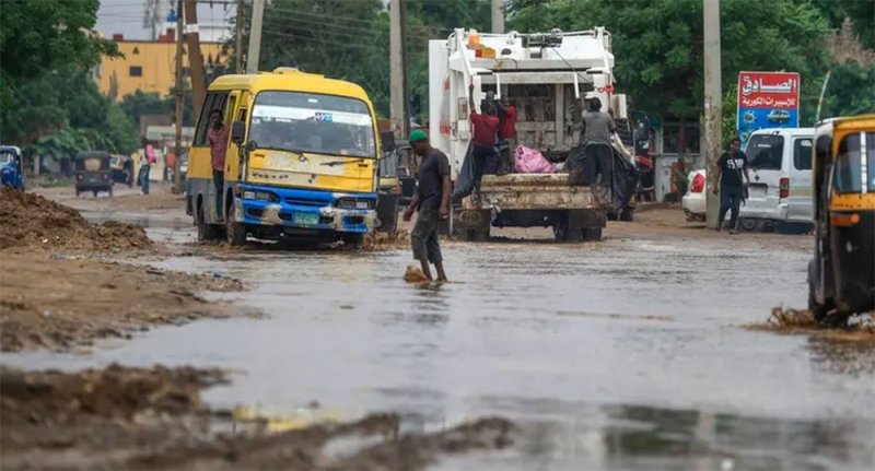 سيول السودان تحصد 79 قتيلاً.. وتدخل جوي لإجلاء المحاصرين