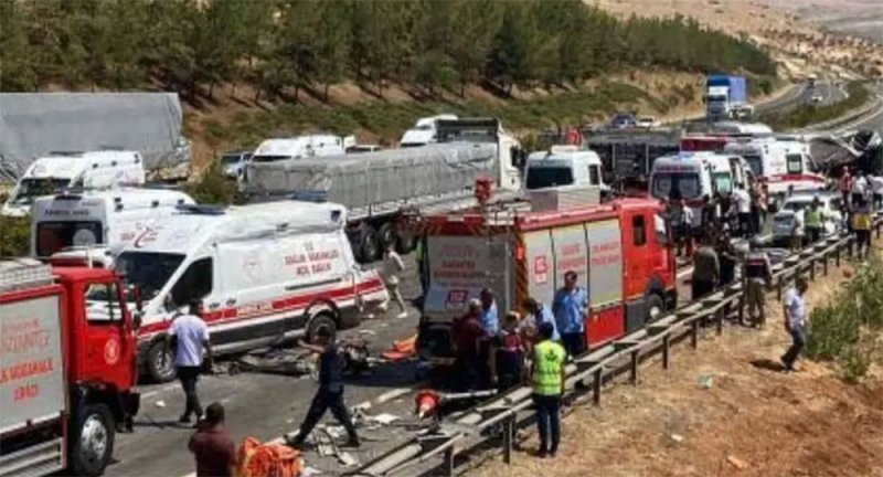 حادث سير مروع في تركيا.. يحصد 15 قتيلاً