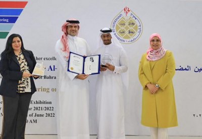طالب في جامعة البحرين يُصمِّم متحفاً تذكارياً عن فترة كورونا