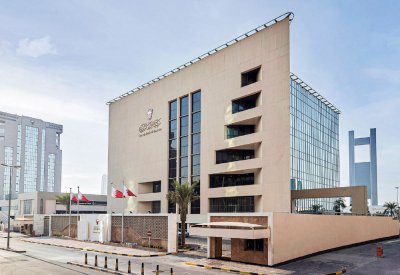 نسبة القروض المتعثرة بالبنوك تنخفض إلى 3.3 %