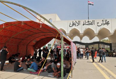 بعد اعتصام أنصار الصدر.. القضاء يتخذ قرارا عاجلا