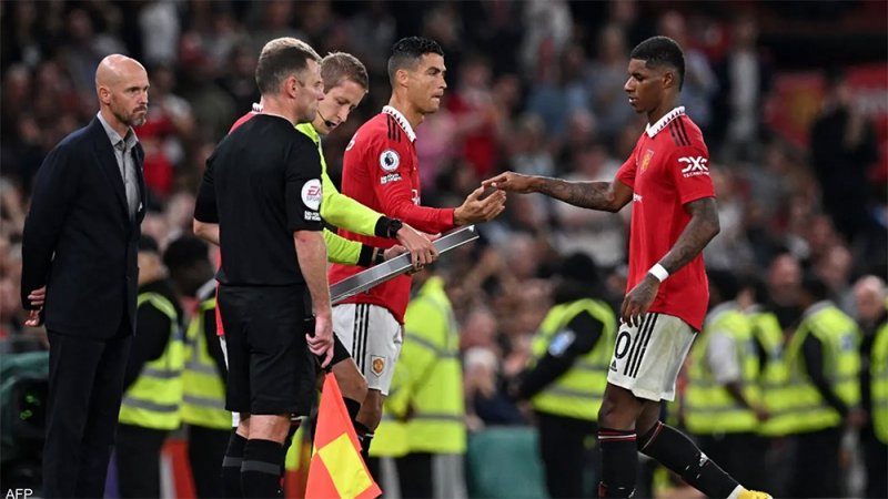 مدرب مانشستر يونايتد يقول كلمته.. ويكشف مصير رونالدو
