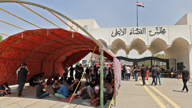 بعد اعتصام أنصار الصدر.. القضاء يتخذ قرارا عاجلا