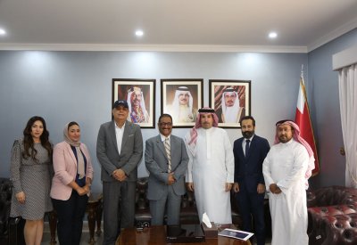 محافظ العاصمة يستقبل أعضاء مجلس إدارة نادي البحرين للسينما ويشيد بصناعة الأفلام البحرينية