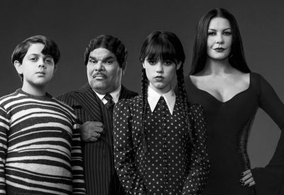 الكشف عن ملامح عائلة أدامز في Wednesday Addams