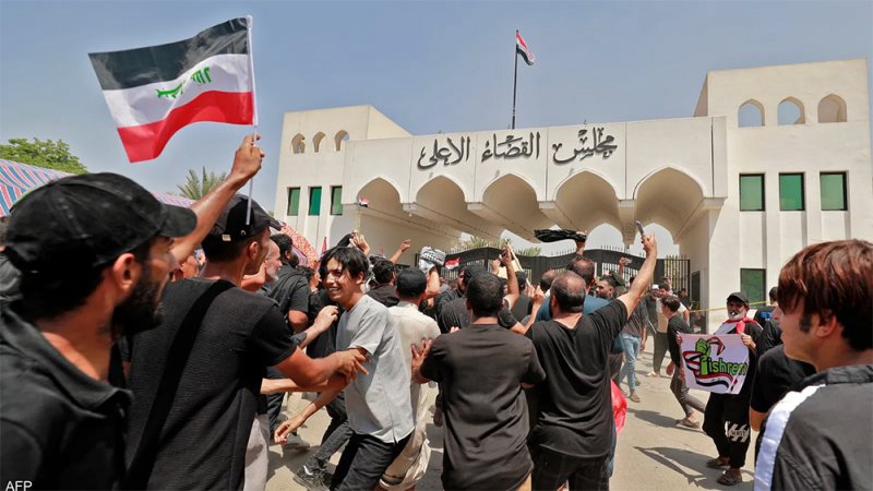 التيار الصدري في العراق يلوح بخطوة "لا تخطر ببال" الفاسدين