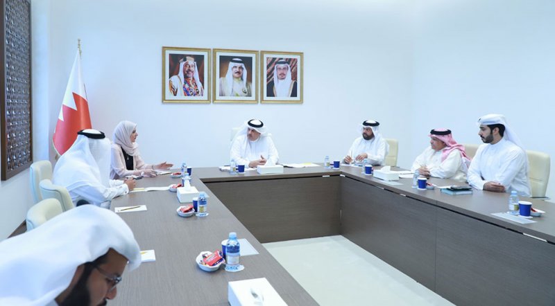 بحث تحضيرات افتتاح برلمان 2022