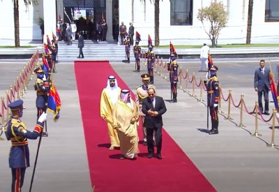 بالفيديو: جلالة الملك المعظم يغادر جمهورية مصر