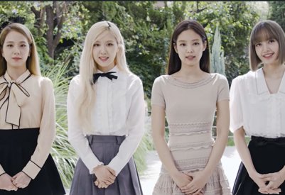 فتيات BLACKPINK يغنين لأول مرة في حفل "MTV"