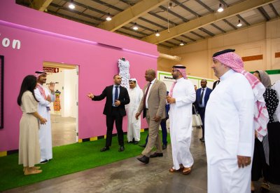 المؤيد يصطحب وزير الشؤون الخارجية بجمهورية بوروندي بجولة في مدينة شباب 2030